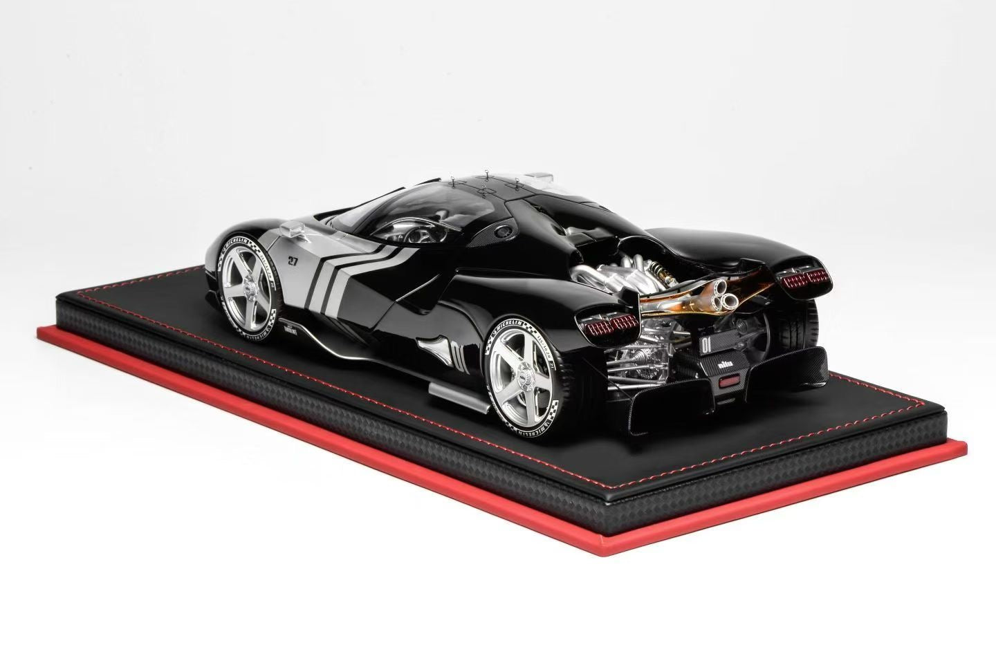 MOTORHELIX 1/18 scale Nilu 27 first supercar resin model