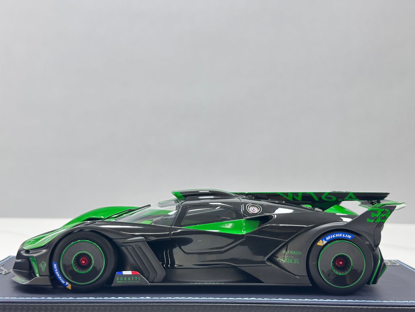 MR 1/18 Bugatti Bolide Viper Green BUG014B