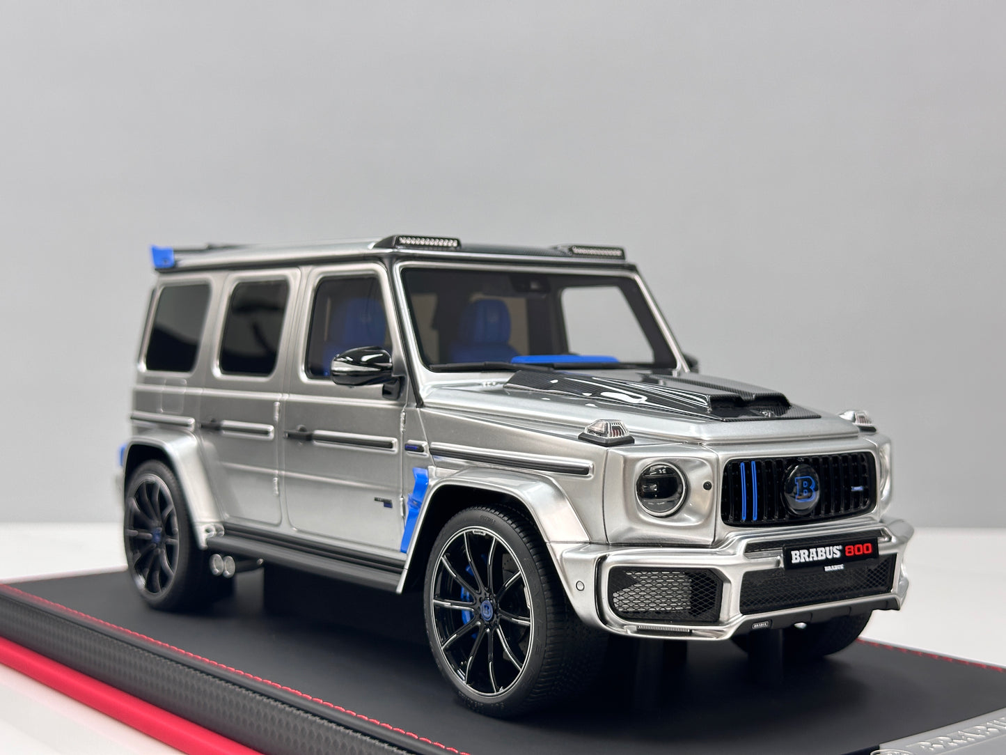 BBA Model 1/18 Brabus G800 Tungsten Silver BBA085