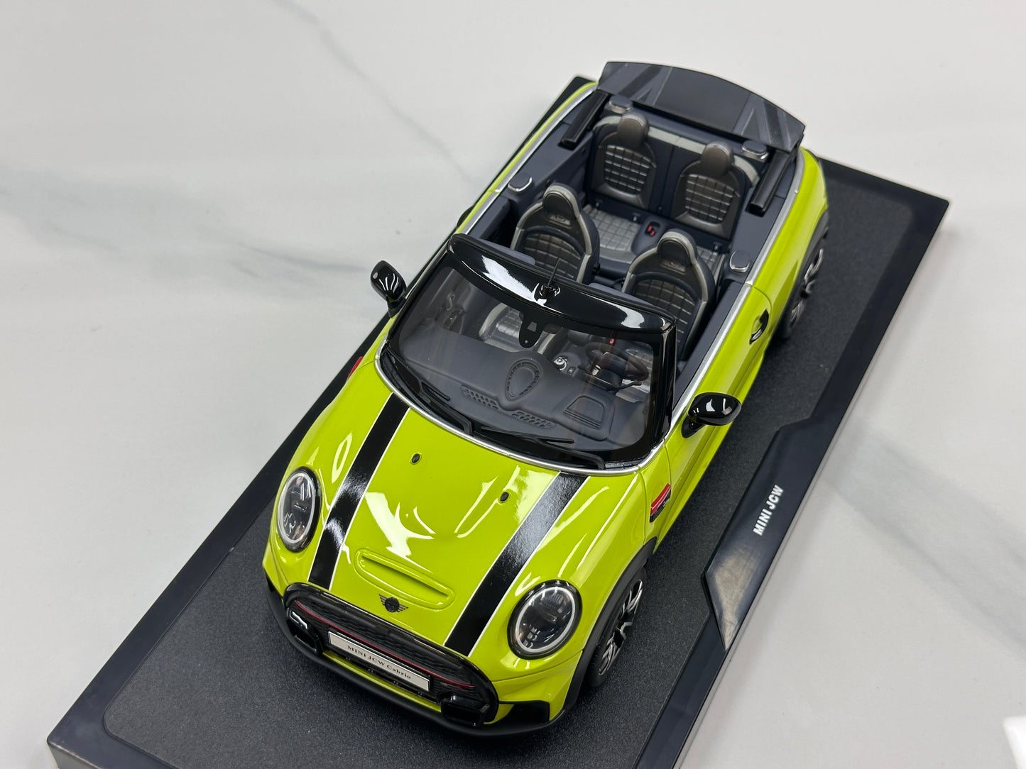 OTTO 1/18 MINI JCW CABRIO ZESTY Benedict Yellow OT1303