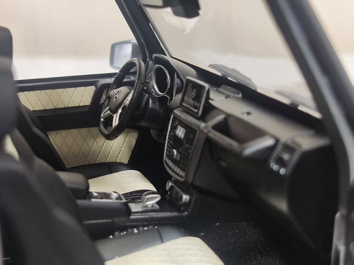 Almost Real 1:18 Mercedes-Benz G65 Matte Grey AR078