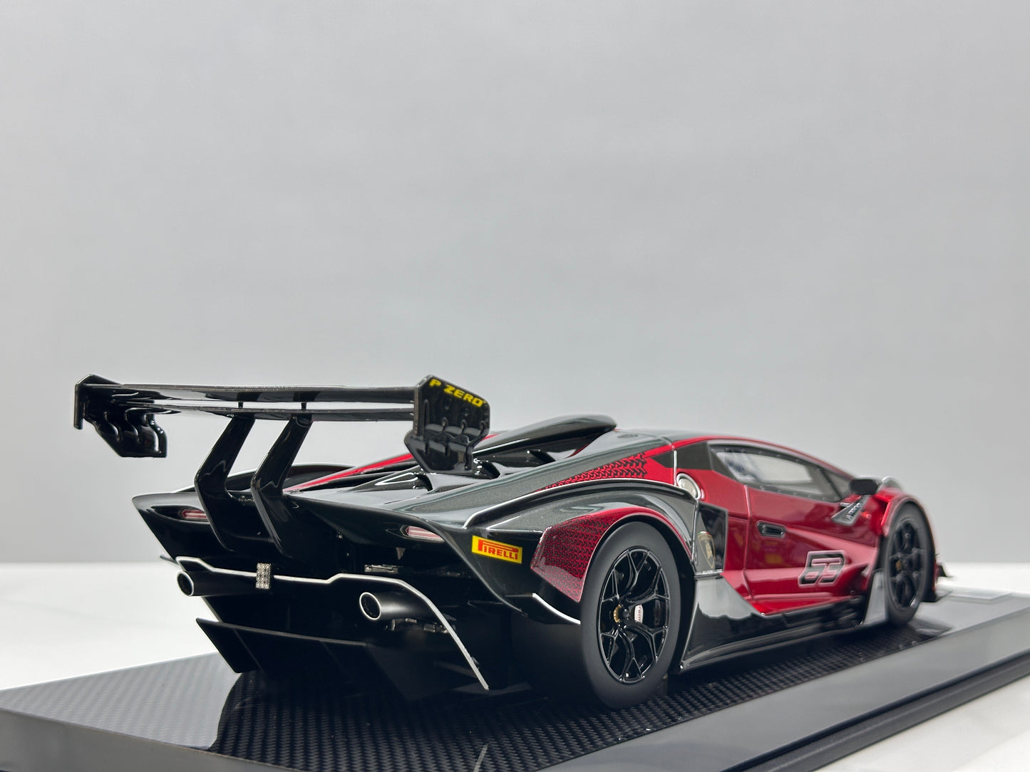 Custom Edition 1/18 Lamborghini Essenza SCV12 Mars Red CE014