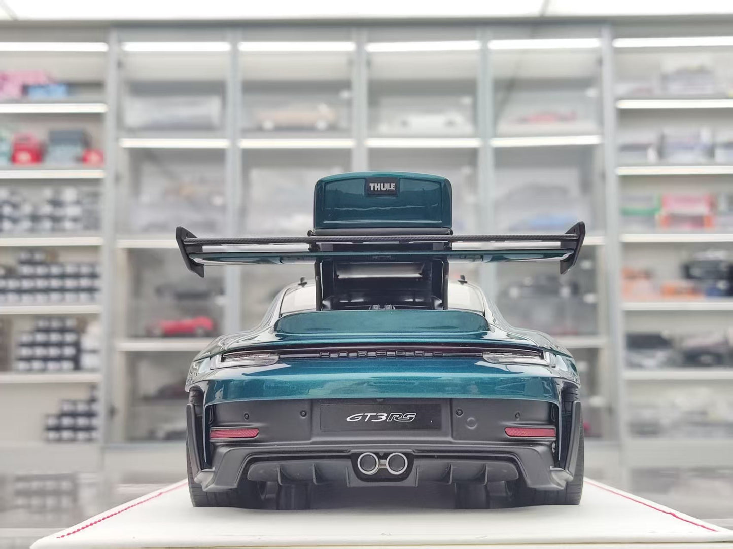 IVY 1/18 Porsche 992 GT3 RS PTS Green IM1837PG