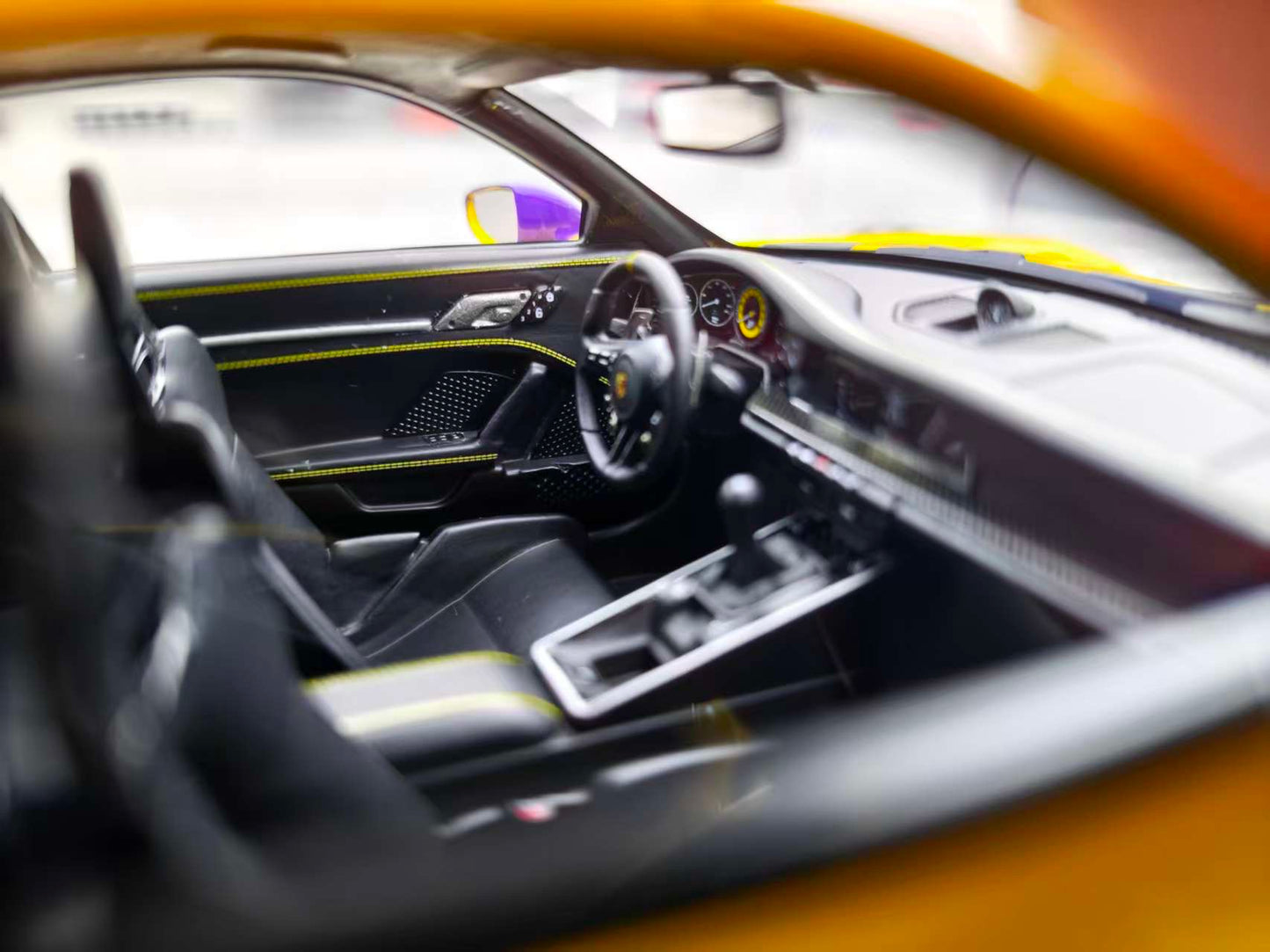 VIP 1/18 Porsche 911 GT3 RS - Manthey Racing Racing Yellow VIP186