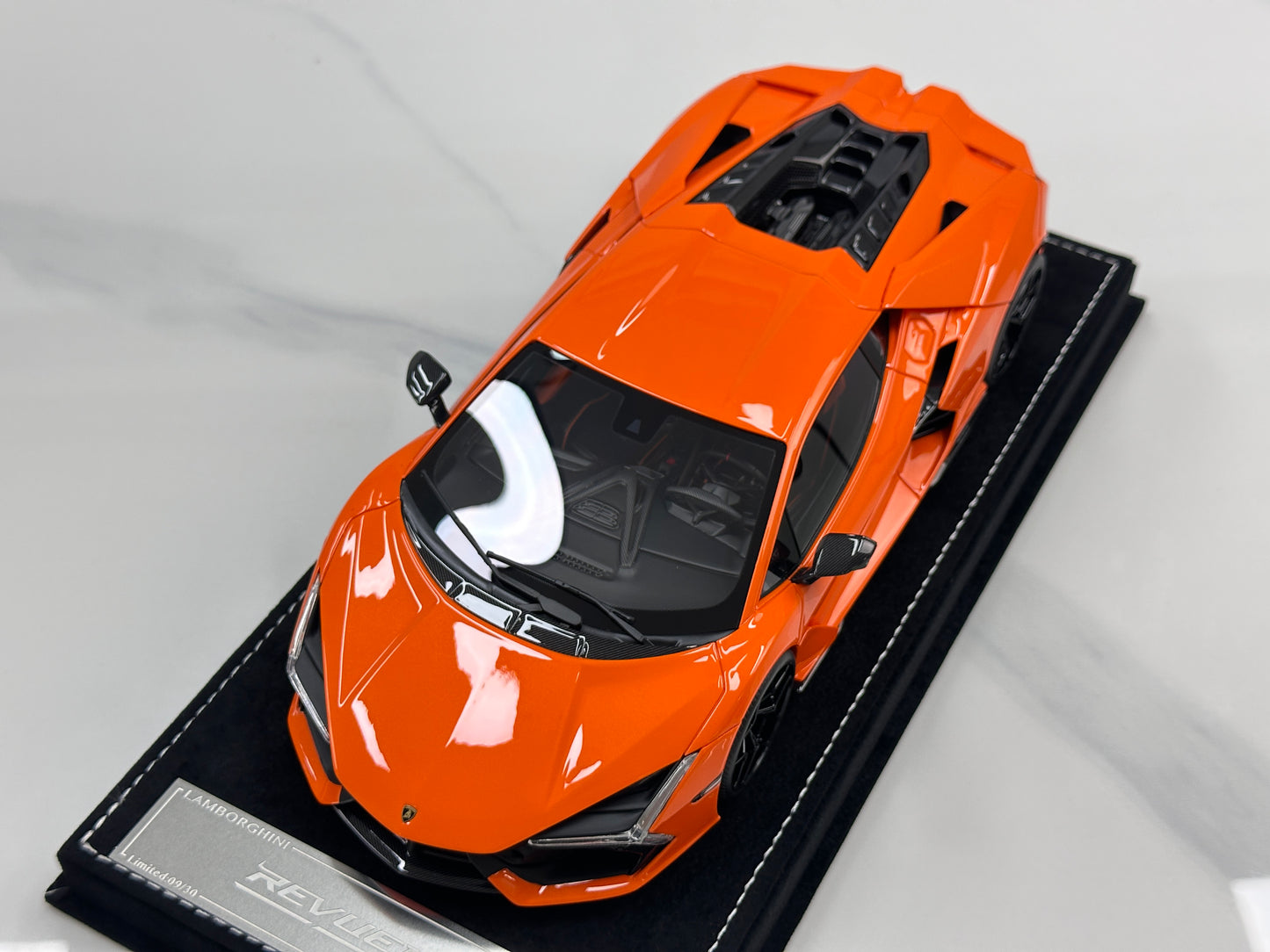 HH Model 1/18 Lamborghini Revuelto Apodes Orange HH626
