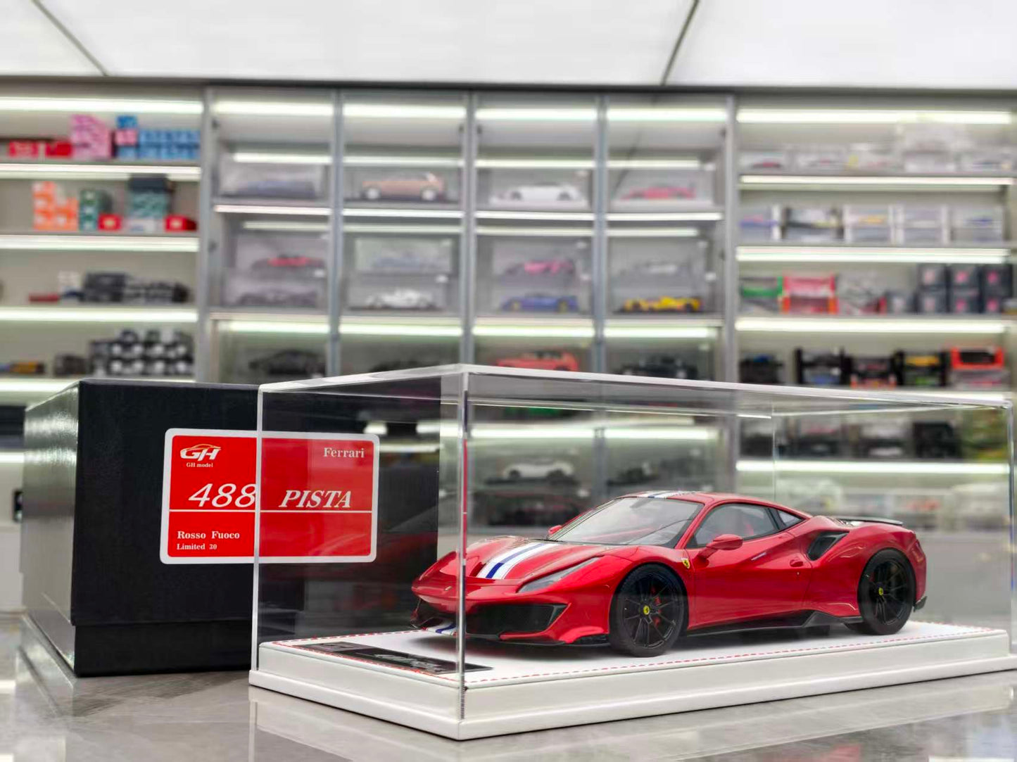 GH MODEL 1/18 Ferrari Novitec 488pista Metallic Red GH006