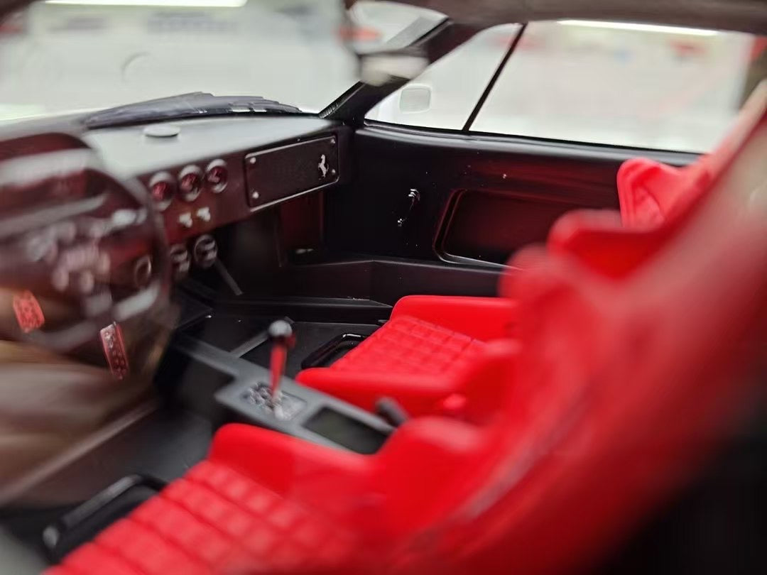 BBA MODEL 1/18 Ferrari F40 with carbon fiber sole BBA031