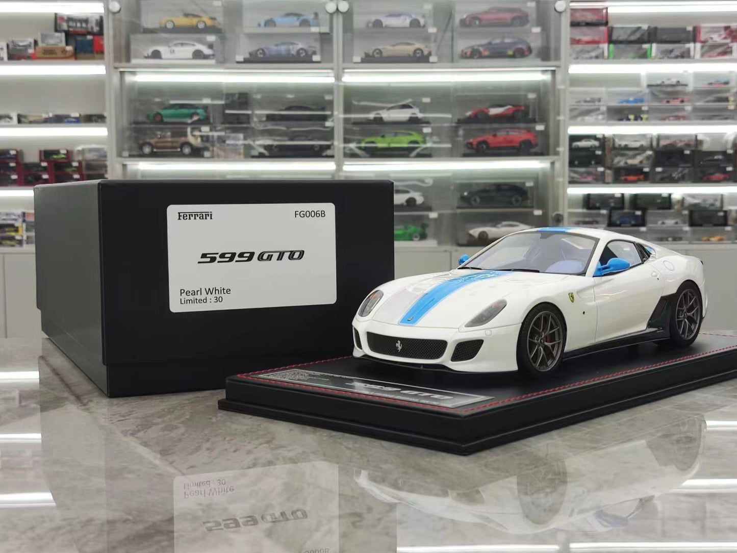DM 1/18 Ferrari 599 GTO Scale Model Car Display Piece