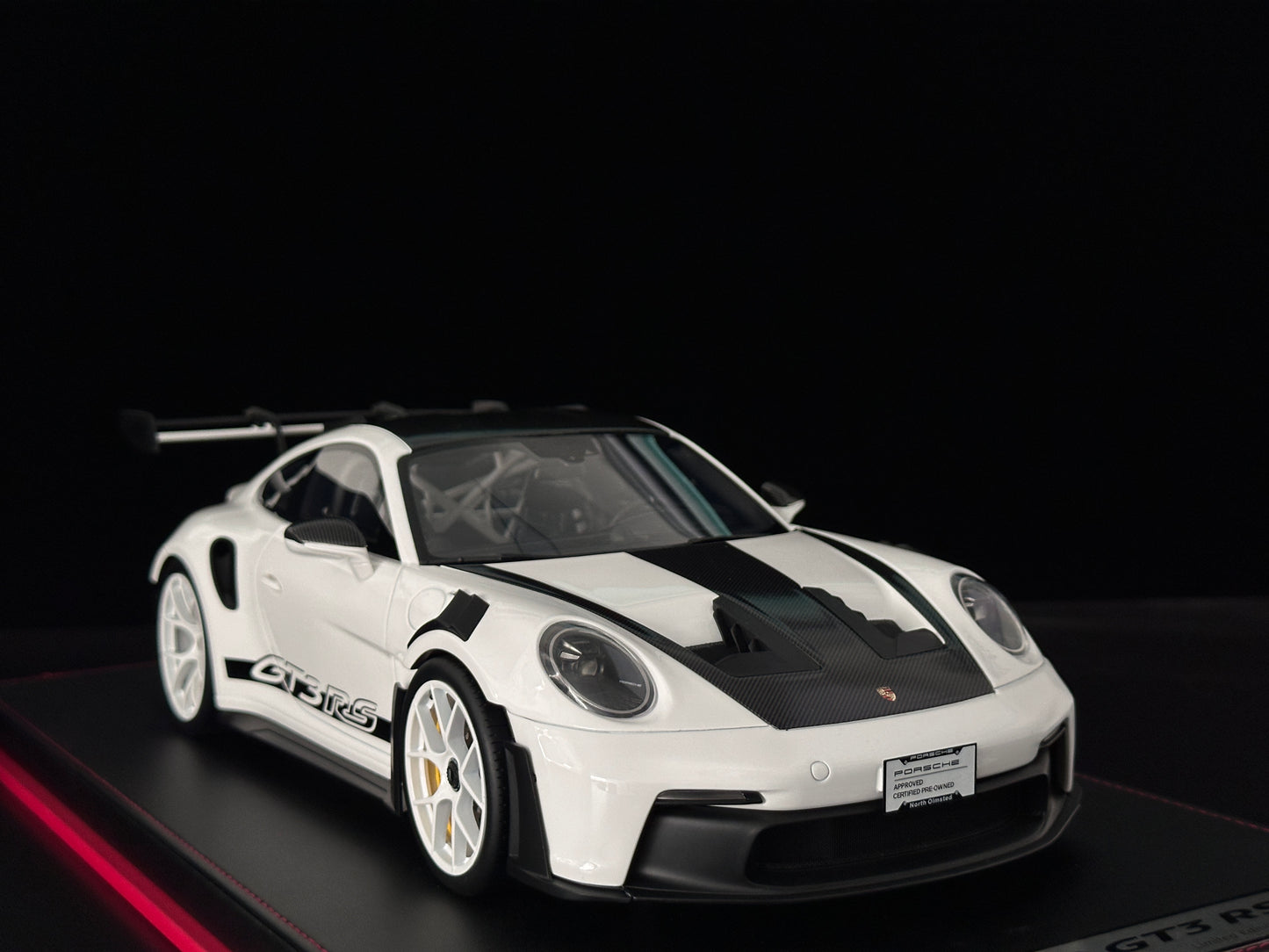IVY 1/12 Porsche 992 GT3 RS White with White Wheels IVY242