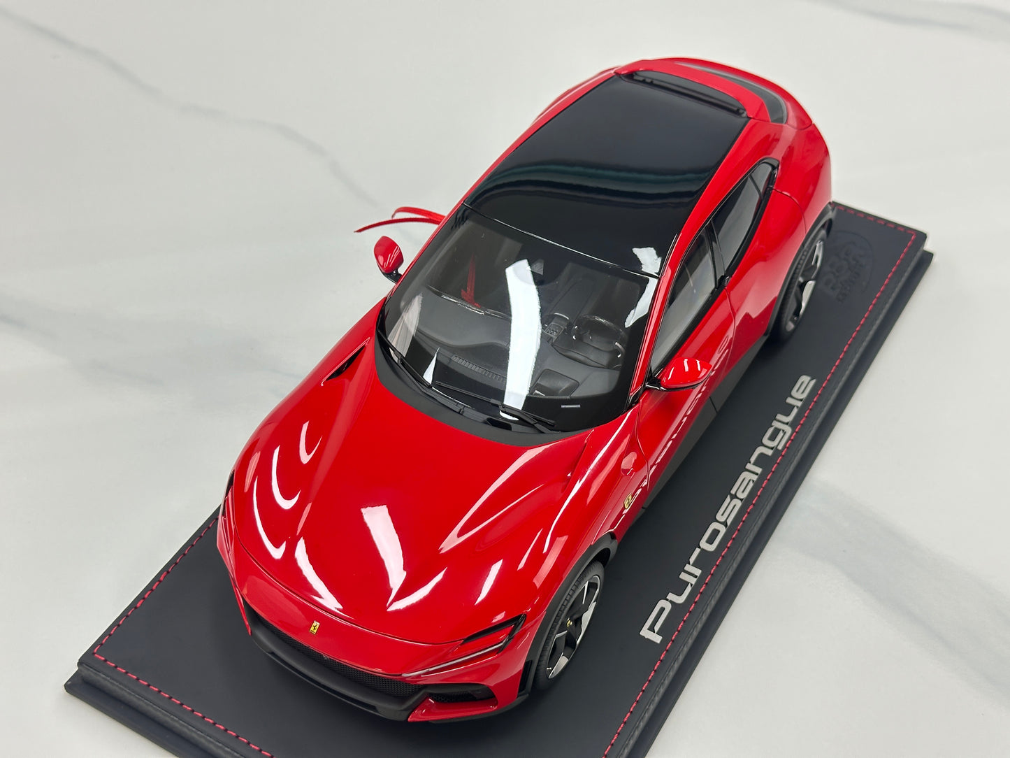 BBR 1/18 Ferrari Purosangue – Standard Red with Leather Base (HE180052ADIE)