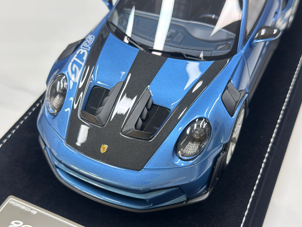 HH Model 1/18 Porsche 992 GT3 RS Gentian Blue (HH733)