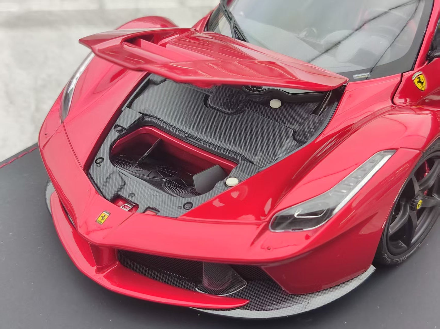 BBR 1/18 Ferrari LaFerrari Diecast Model, Fully Opening, Metallic Red (BBR182240A)