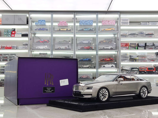HH Model 1/18 Rolls-Royce Spectre, Platinum Grey/Diamond Black (HH375)