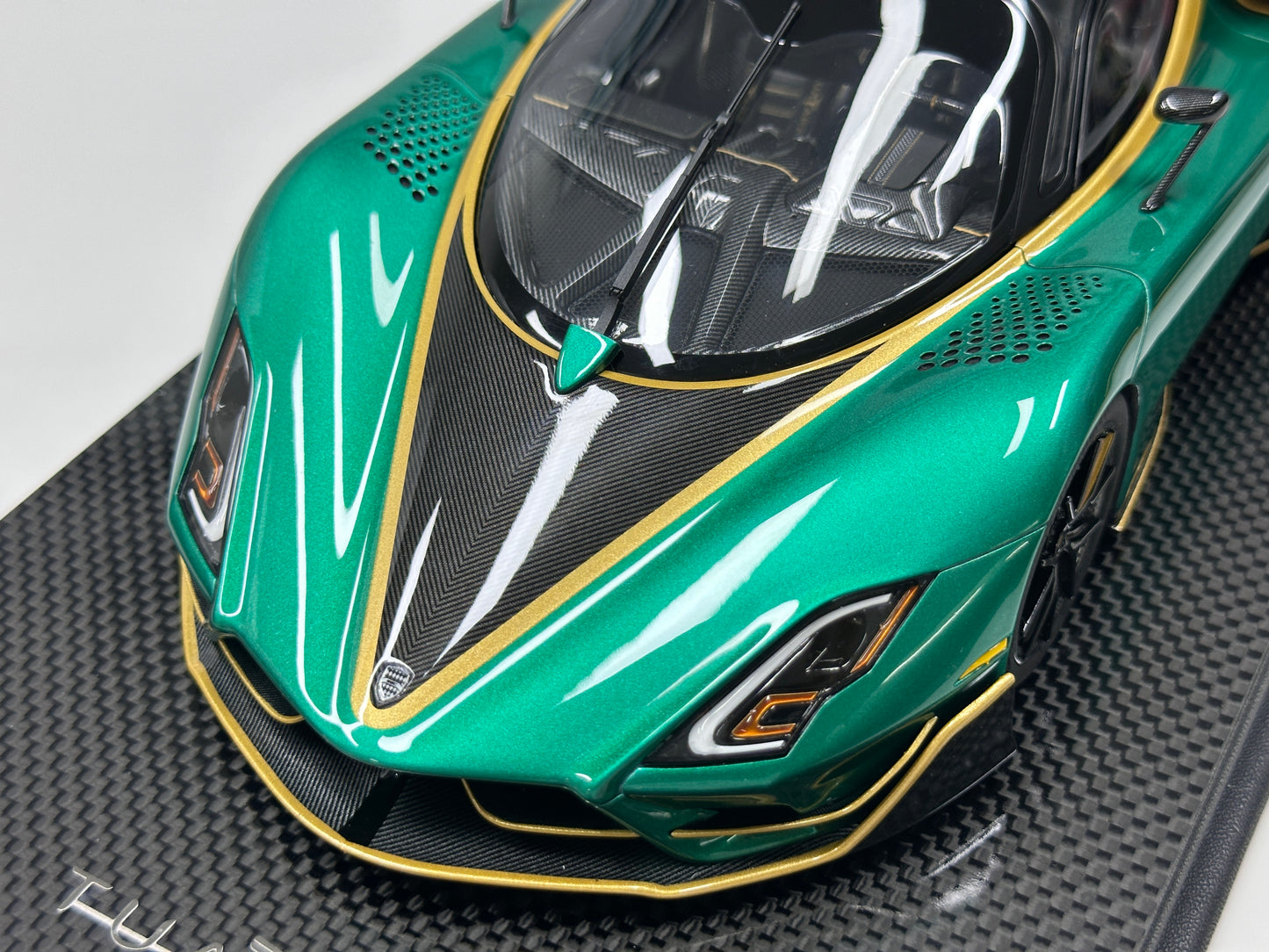 FrontiArt 1/18 SSC Tuatara Striker - Green (FA202)
