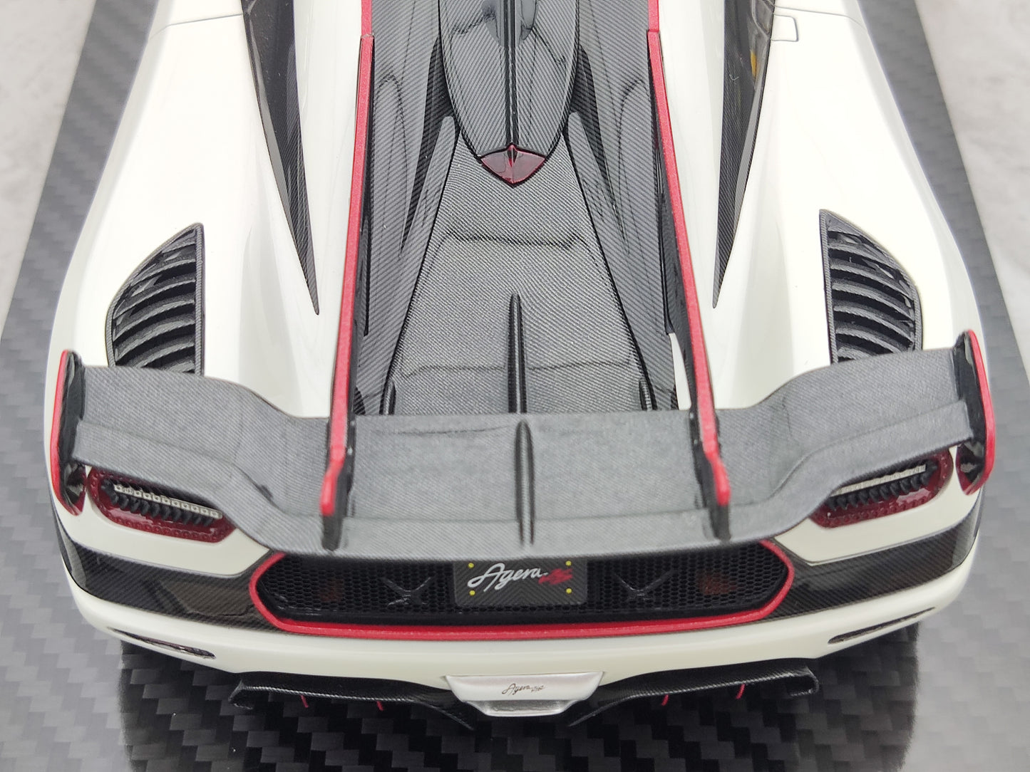 FRONTIART 1/18 Koenigsegg Agera RSR Pearl White FA102