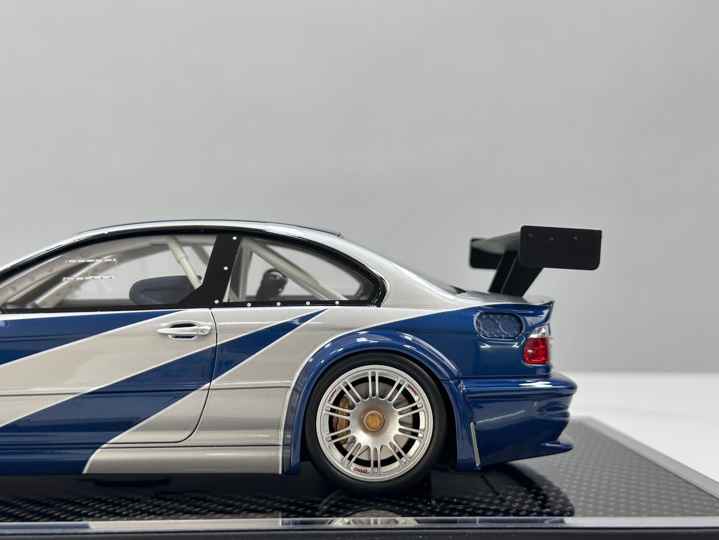 ZP 1/18 BMW M3 E46 GTR – *Need for Speed* Classic Blue & Silver Livery (ZP119)