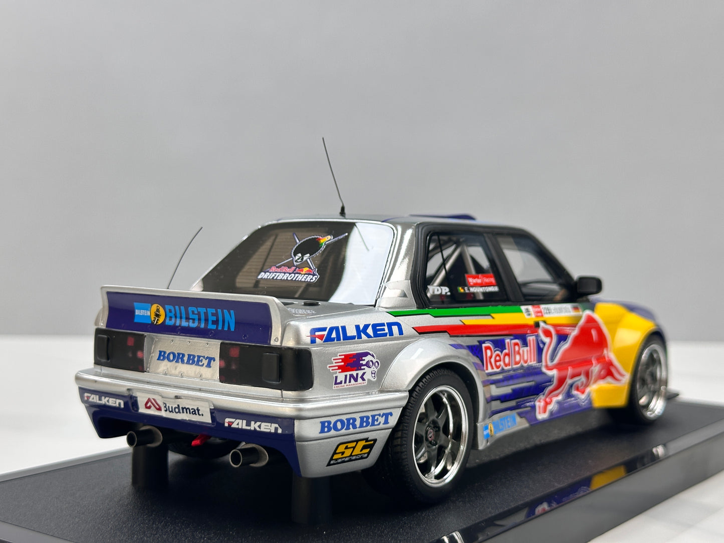 OTTO 1/18 BMW E30 V8 DRIFT Purple Livery OT486