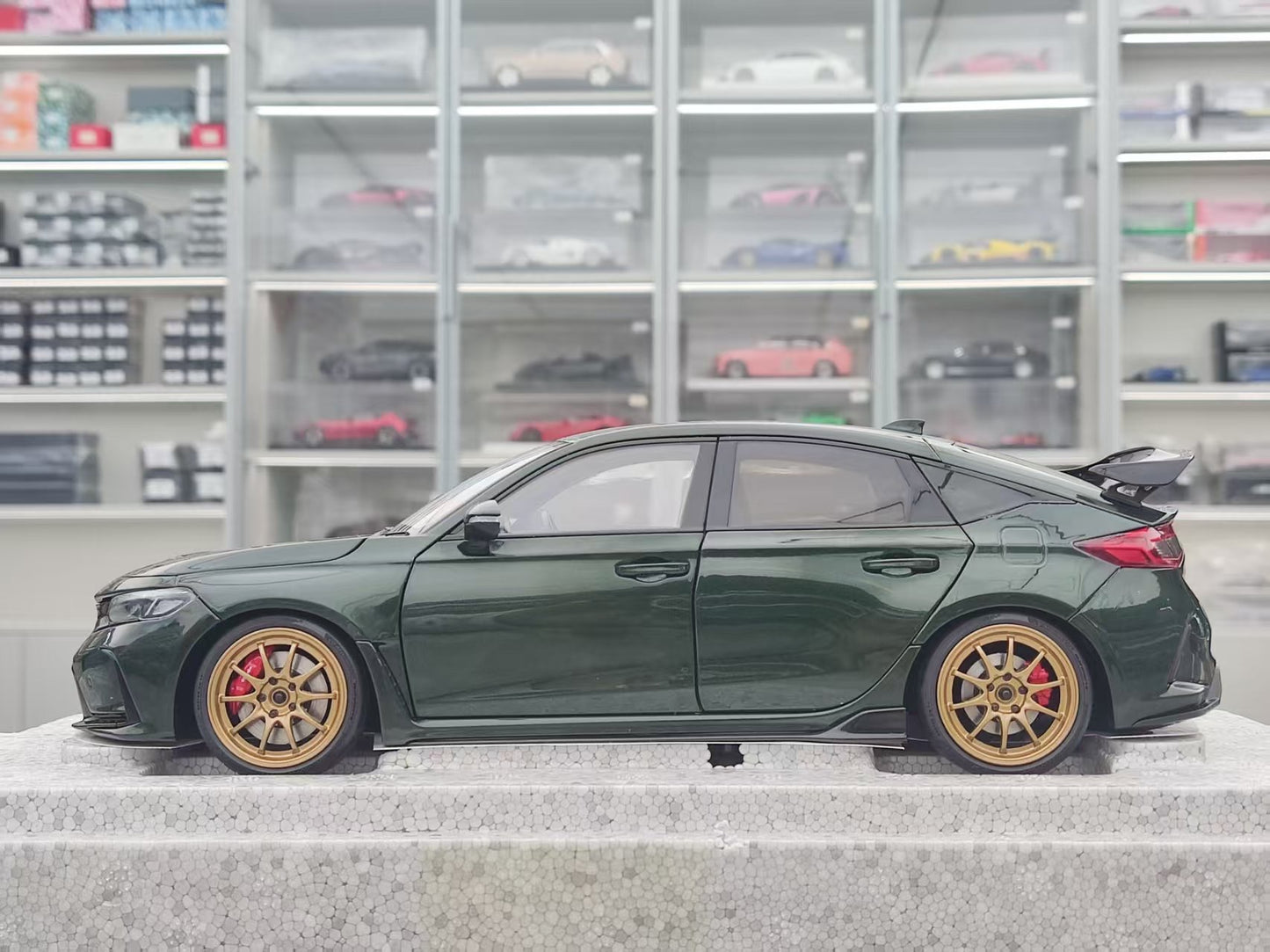 MOTORHELIX 1/18 Honda Civic TYPE R (FL5) Customized Pearl Dark Green MH336