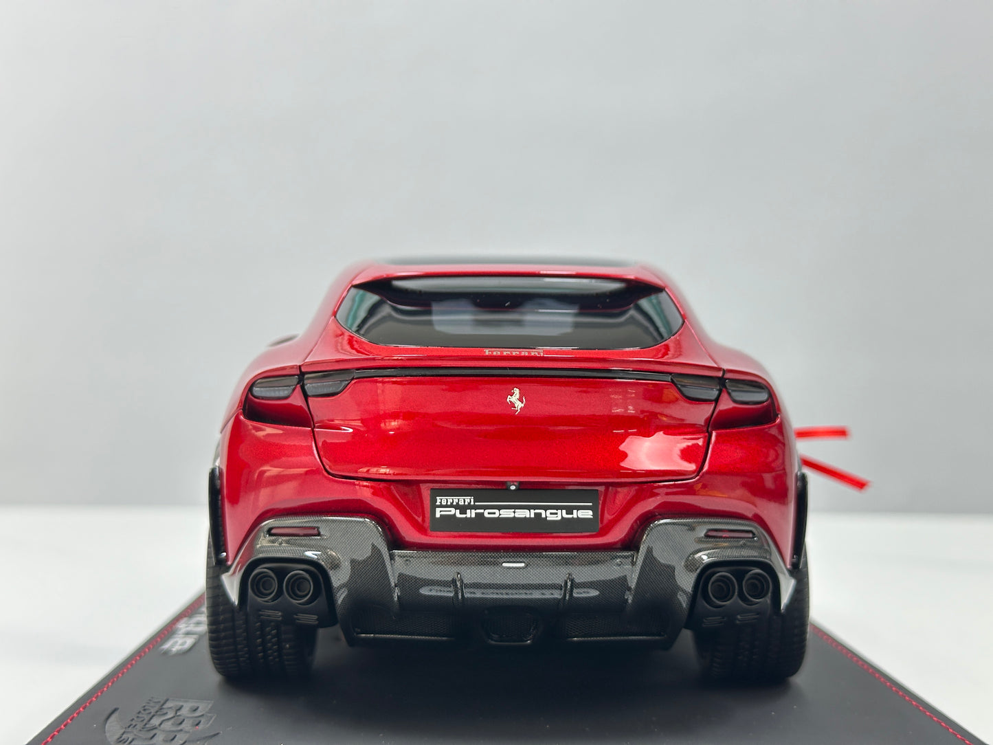 BBR 1/18 Ferrari Purosangue – Rosso Magma Metallic (Leather Base) – HE180052BDIE
