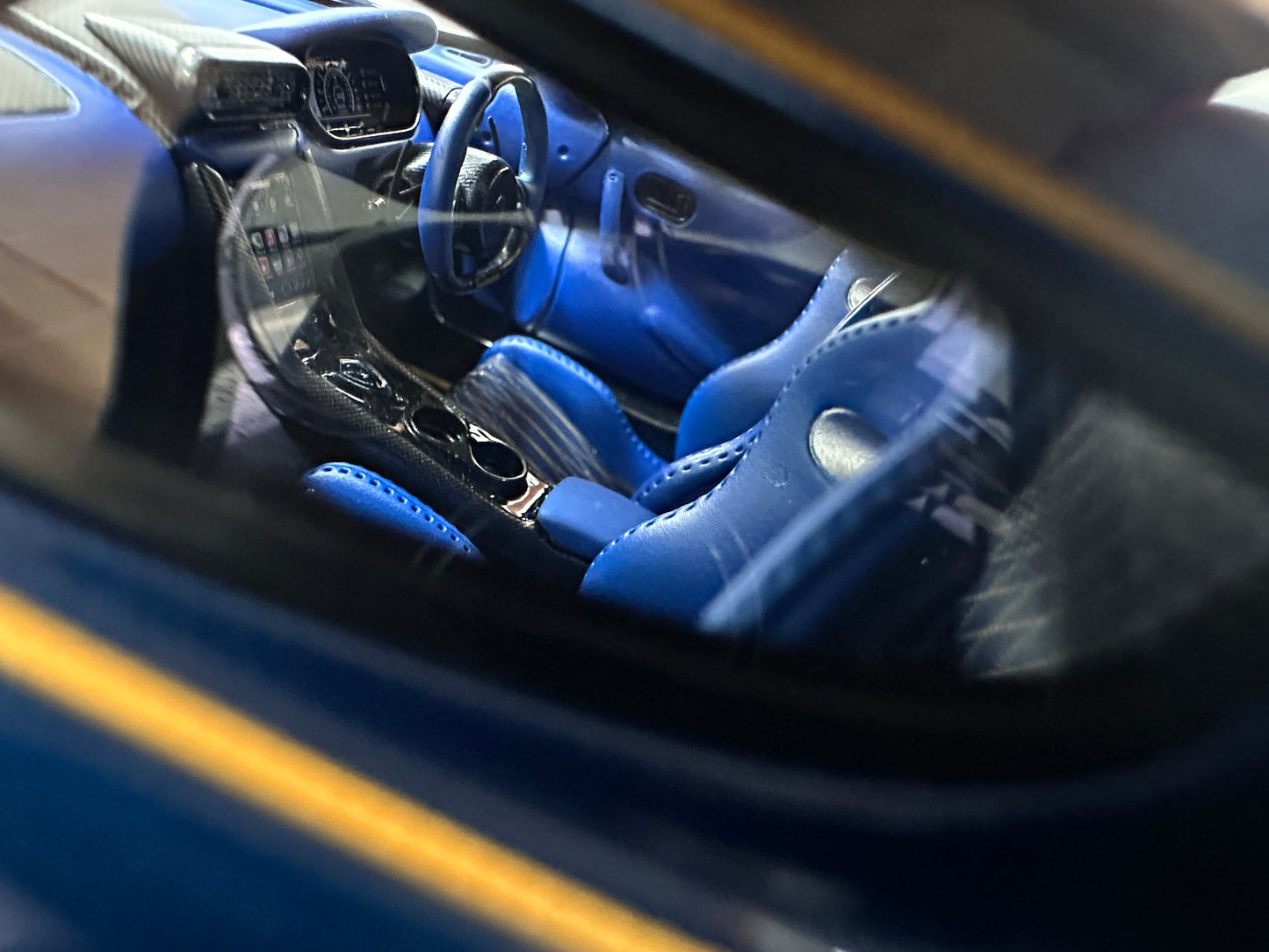 FRONTIART 1/18 Koenigsegg Regera Blue Carbon FA191