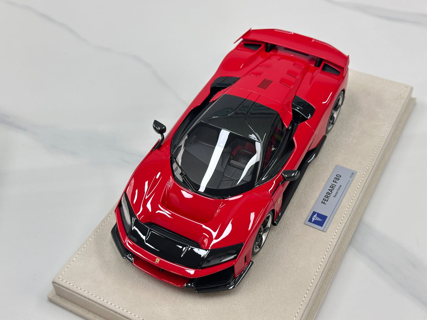 HERMES COLLECTION 1/18 Ferrari F80 (Red) HC017