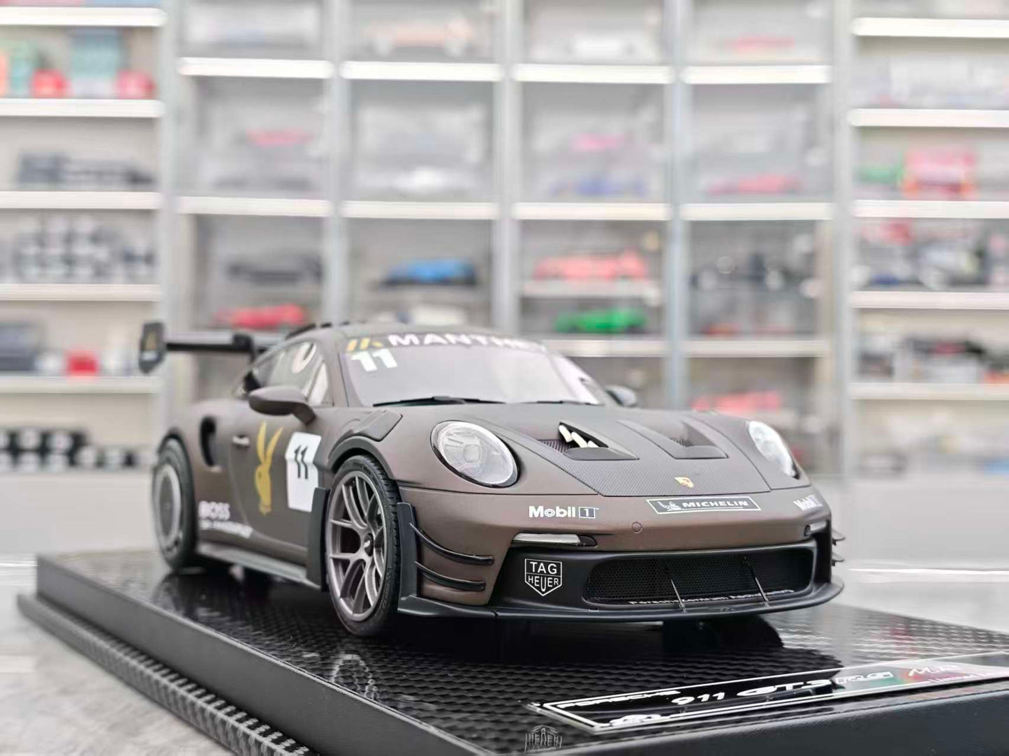 VIP 1/18 Porsche 911 GT3 RS - Manthey Racing Metallic Brown VIP189