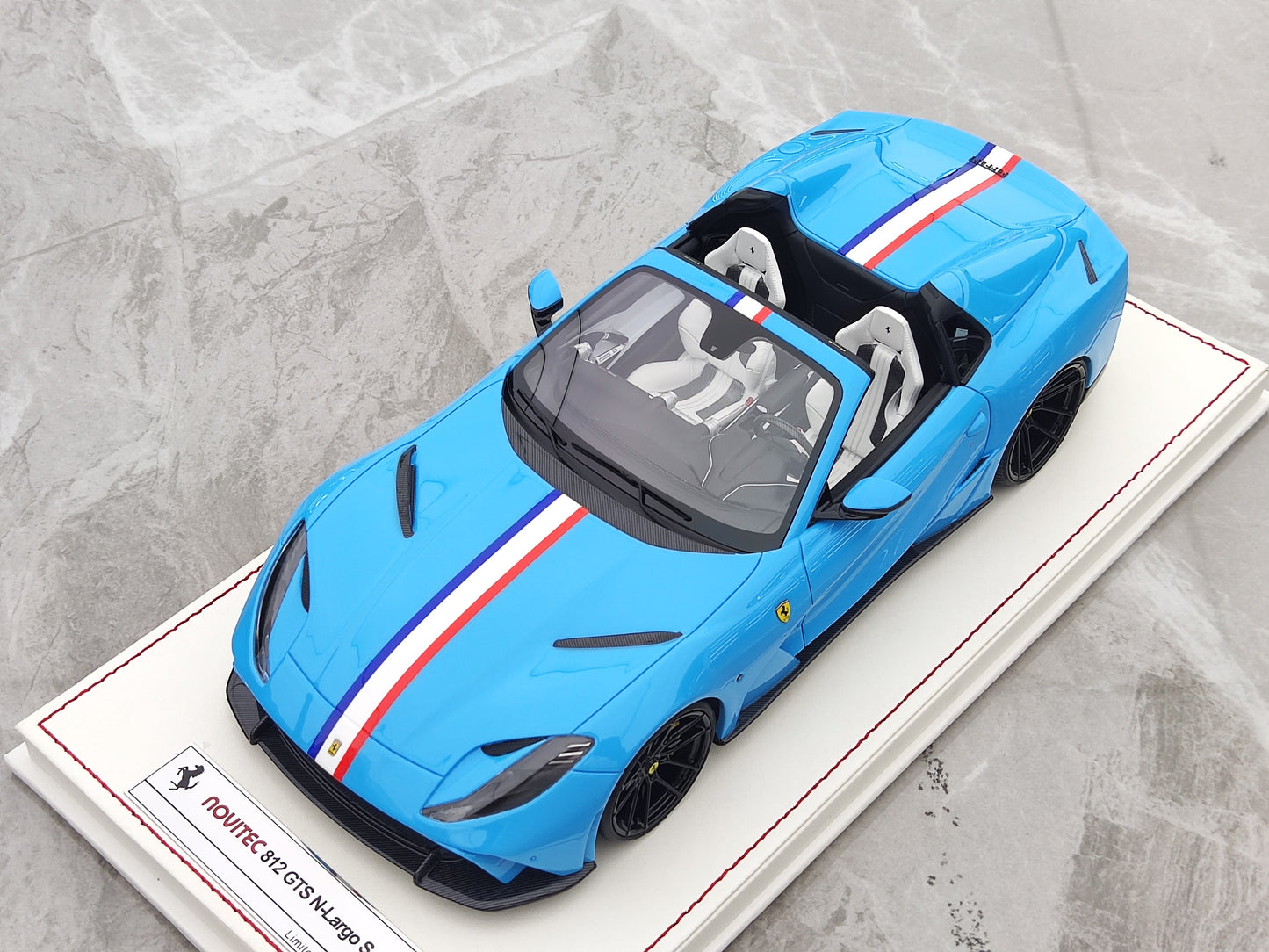 RUNNER 1/18 Ferrari 812 GTS Simulation Model Car
