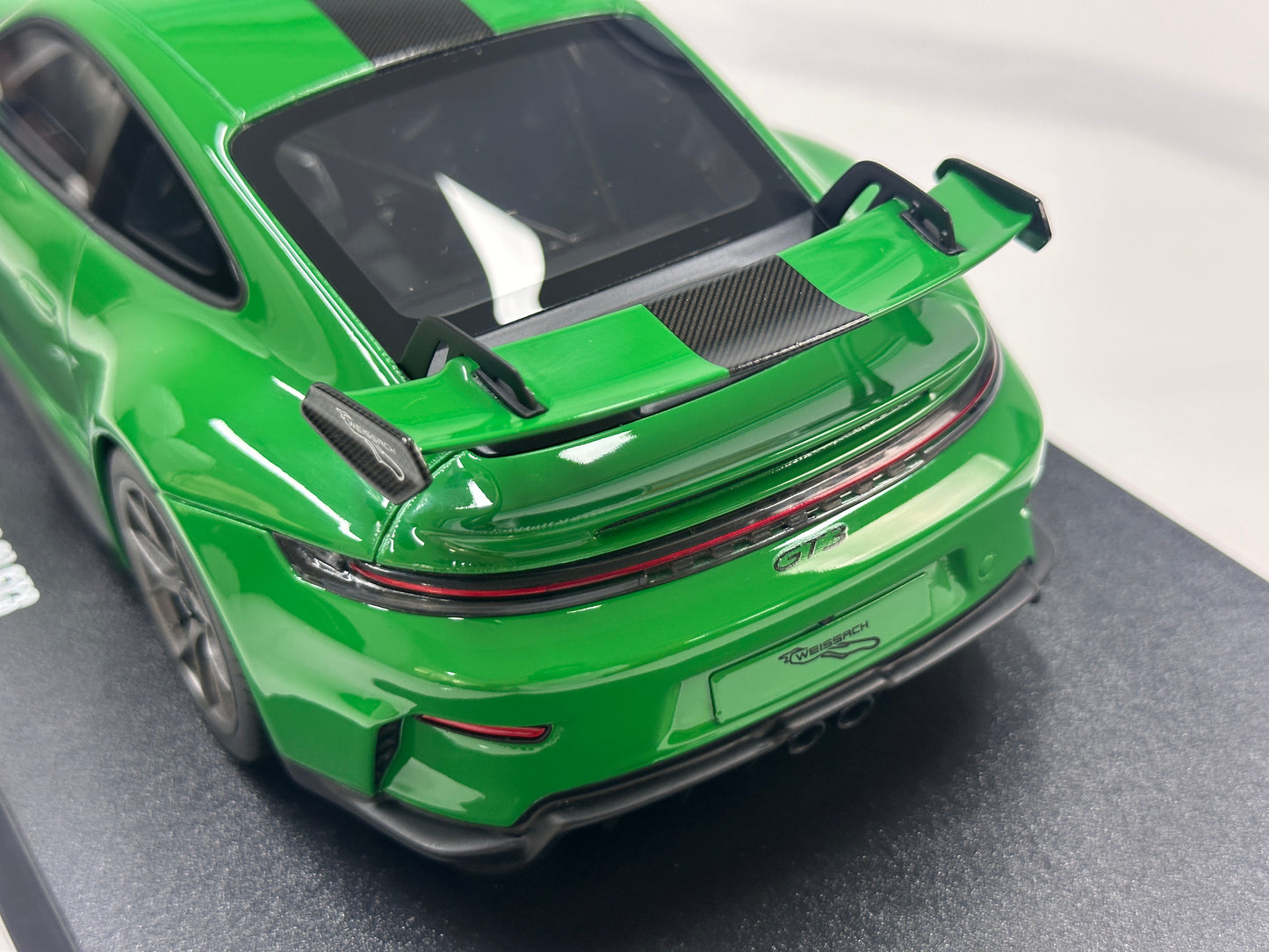 GT Spirit 1/18 Porsche 911 [992.2] GT3 WP Green GT576