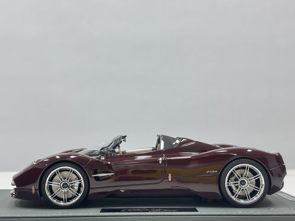 BBR 1/18 Pagani Utopia Roadster Full Carbon P18245A