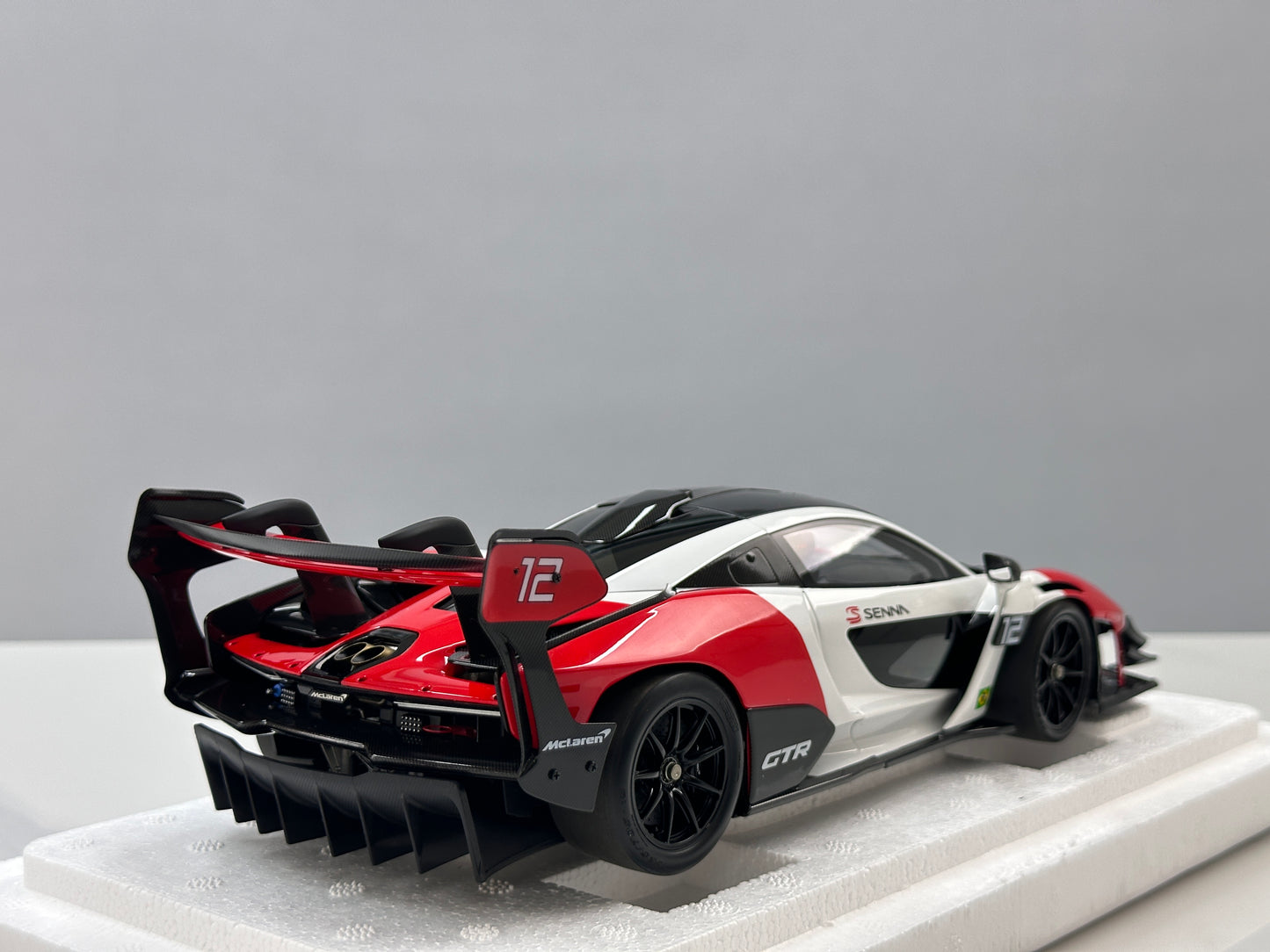 LCD 1/18 McLaren Senna GTR Red and White LCD18016-RW