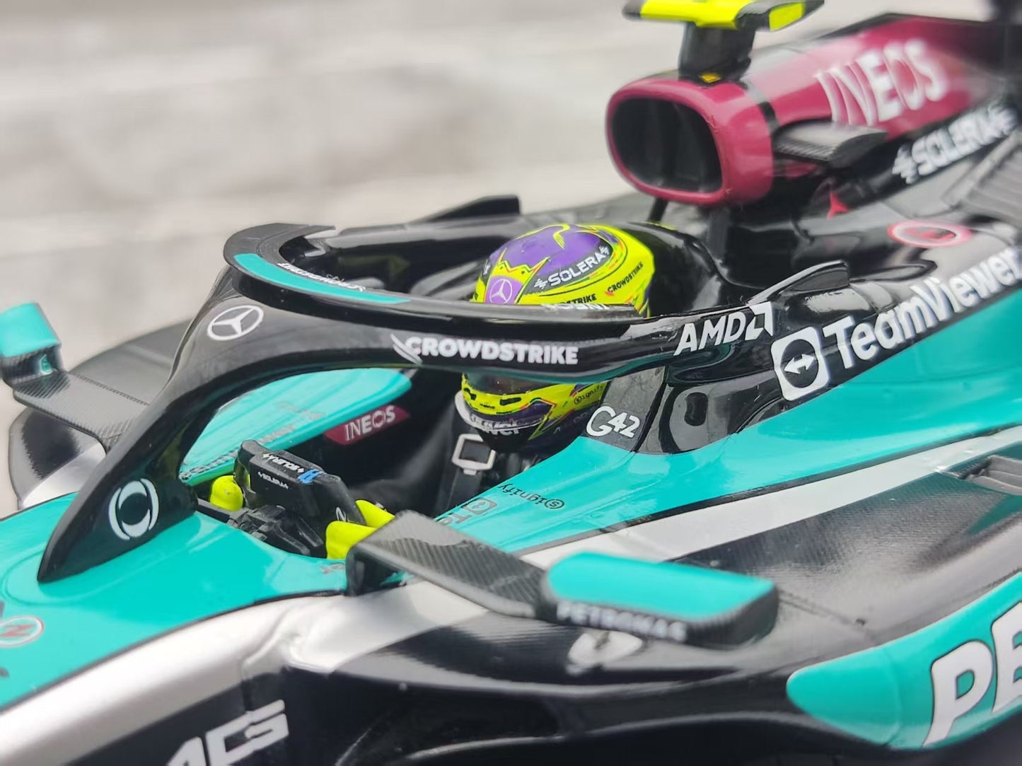 SPARK 1/18 Mercedes AMG F1 W15 2024 Singapore Grand Prix #44 Blue Livery 18S667