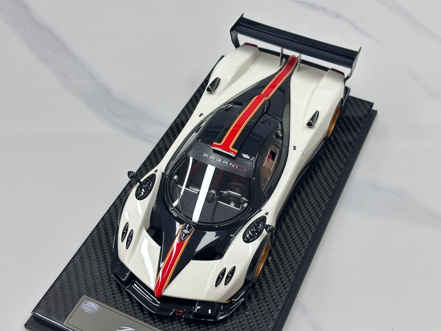 KASH MODEL 1/18 Pagani Zonda R Warm Pearl White KPZR003