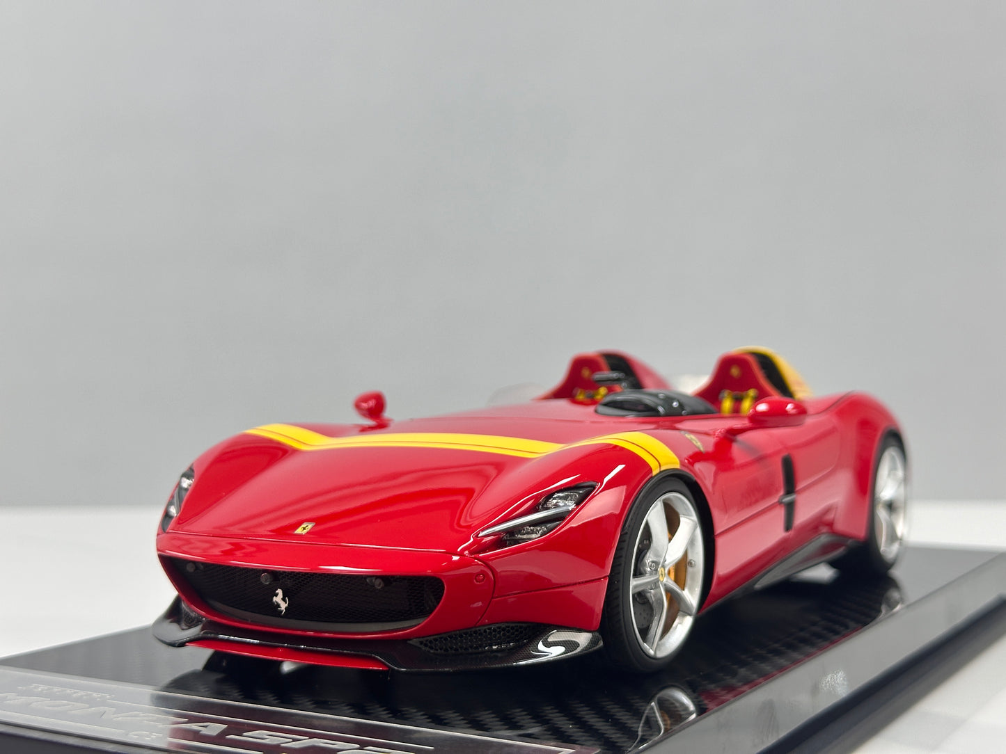 CE 1/18 Ferrari Monza SP2 – Prancing Horse Red (CE012)