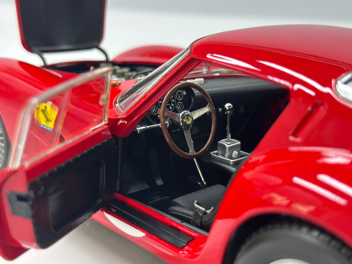 KYOSHO 1/18 Ferrari 250 GTO Red KY212