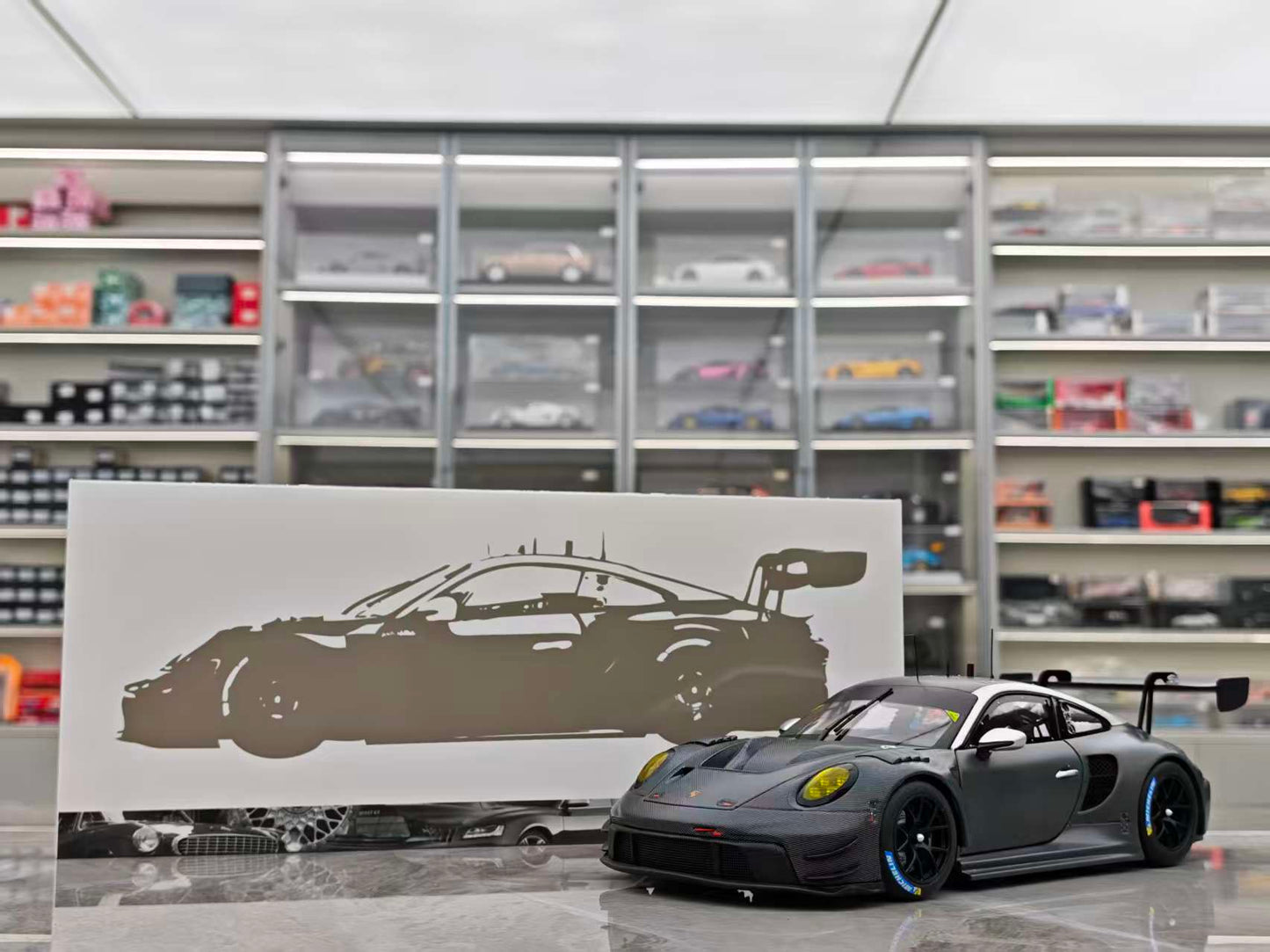 MINICHAMPS 1/18 Porsche PORSCHE 911 992 GT3 R 110246000