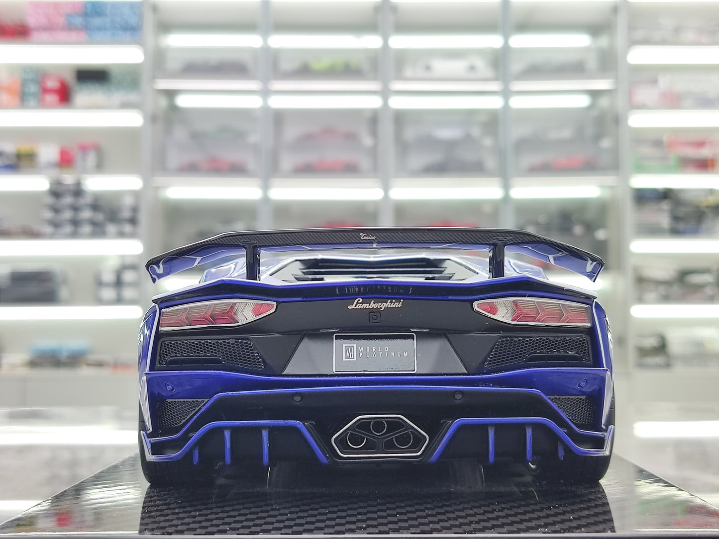 UU 1/18 Lamborghini Blue Resin Car Model JS-UU004