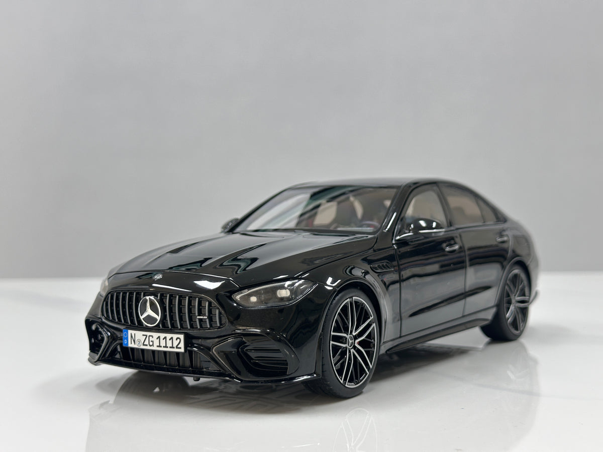 NZG 1/18 Mercedes-AMG C63 S E-Performance Gloss Black (111200050)