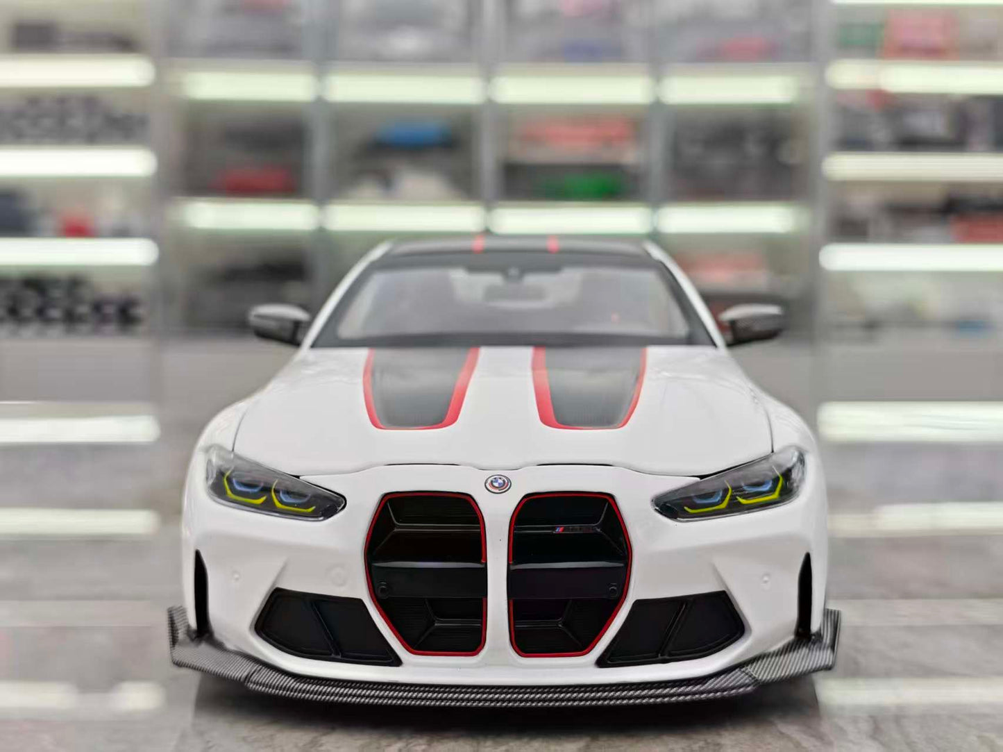 MINICHAMPS 1/18 BMW M4 CSL 2023 White 110023022