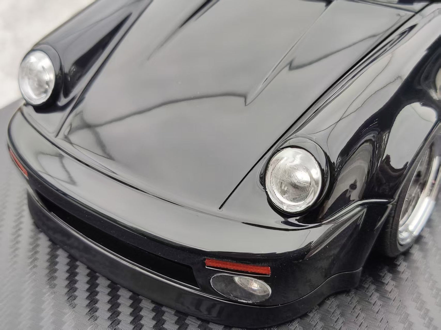 Ignition Model 1/18 Porsche Blackbird (964) Black IG3594