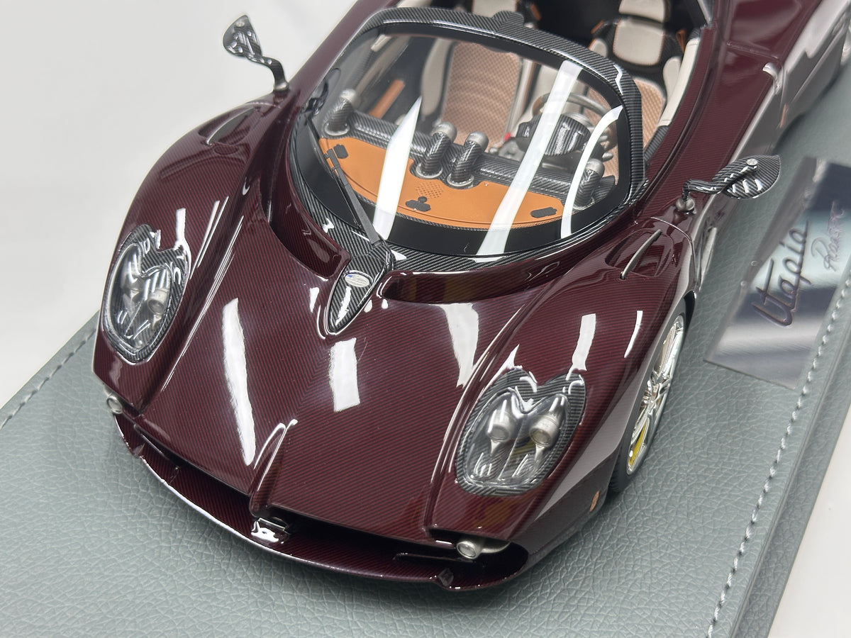 BBR 1/18 Pagani Utopia Roadster Full Carbon P18245A