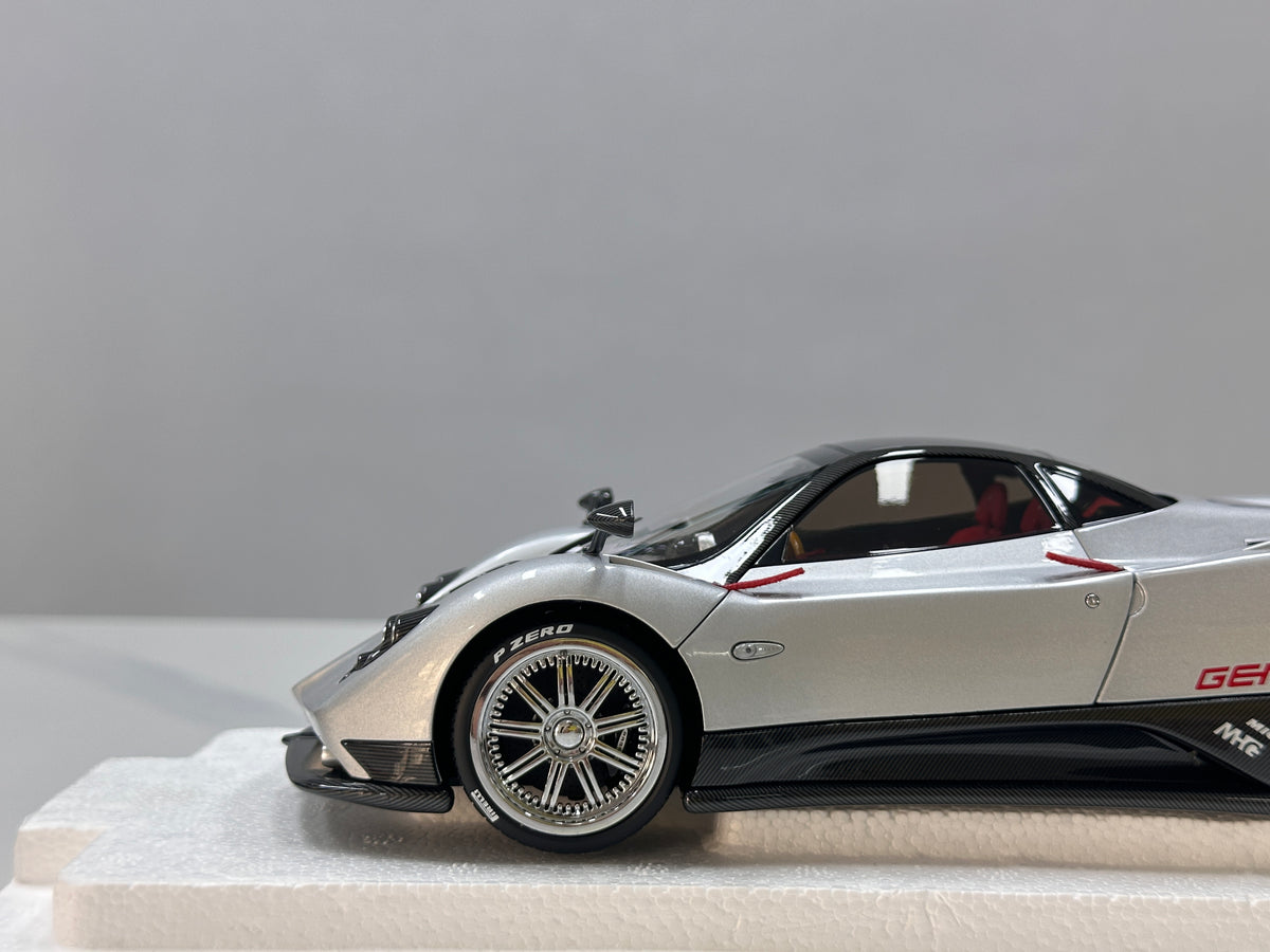 Almost Real 1/18 Pagani Zonda F (2005 Geneva Motor Show Debut Version) – Silver (850401001)