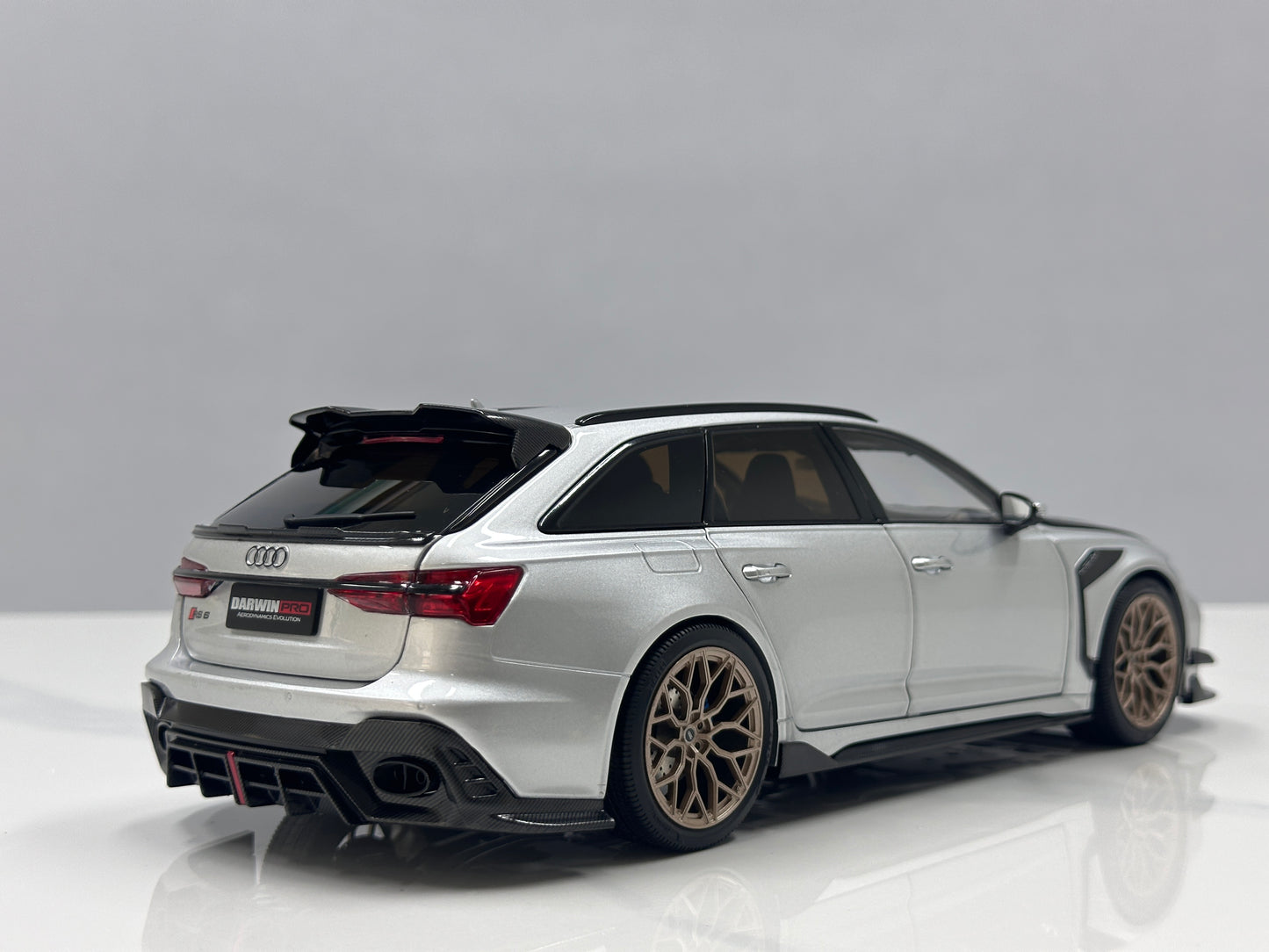 KILO Works 1/18 Audi Darwin RS6 Foil Silver KW022