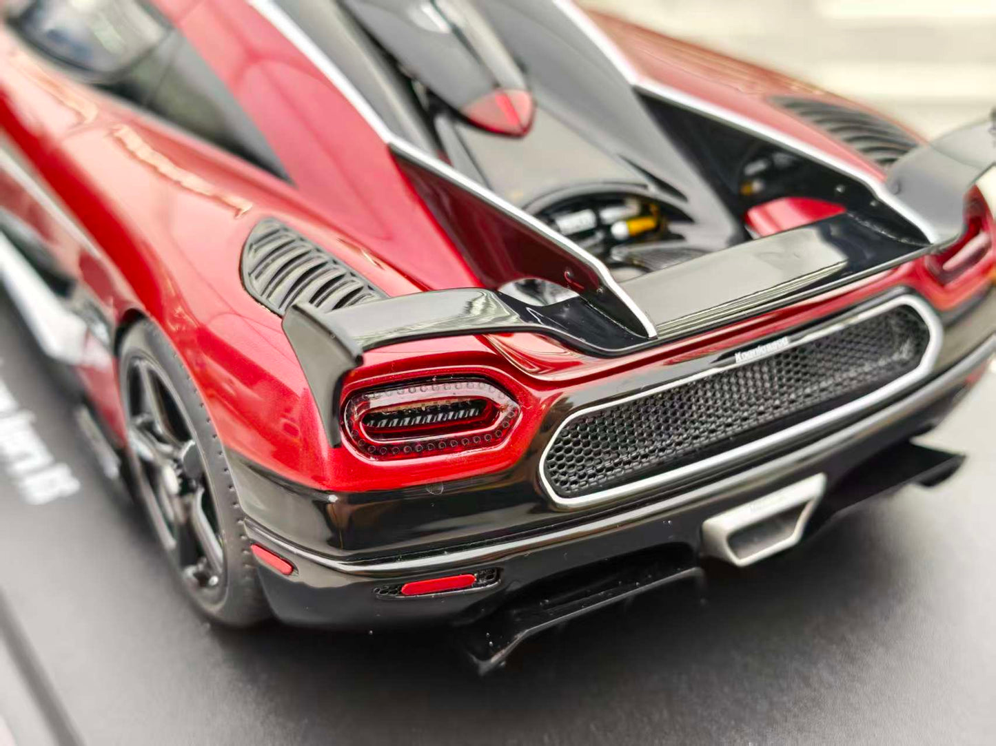 GT Spirit 1/18 KOENIGSEGG AGERA RS GT931