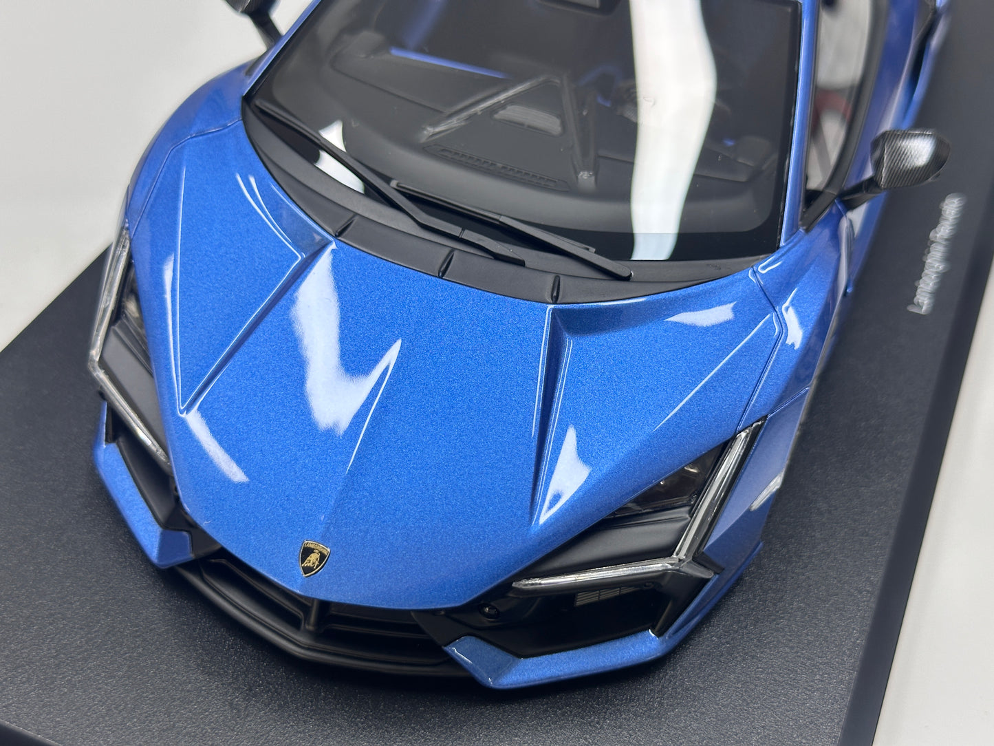 Topspeed 1/18 Lamborghini Revuelto Blue TS0619