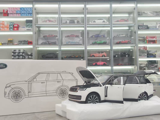 LCD 1/18 Land Rover Range Rover SV Grand Creation Long Wheelbase White Black Top Alloy Model LCD118