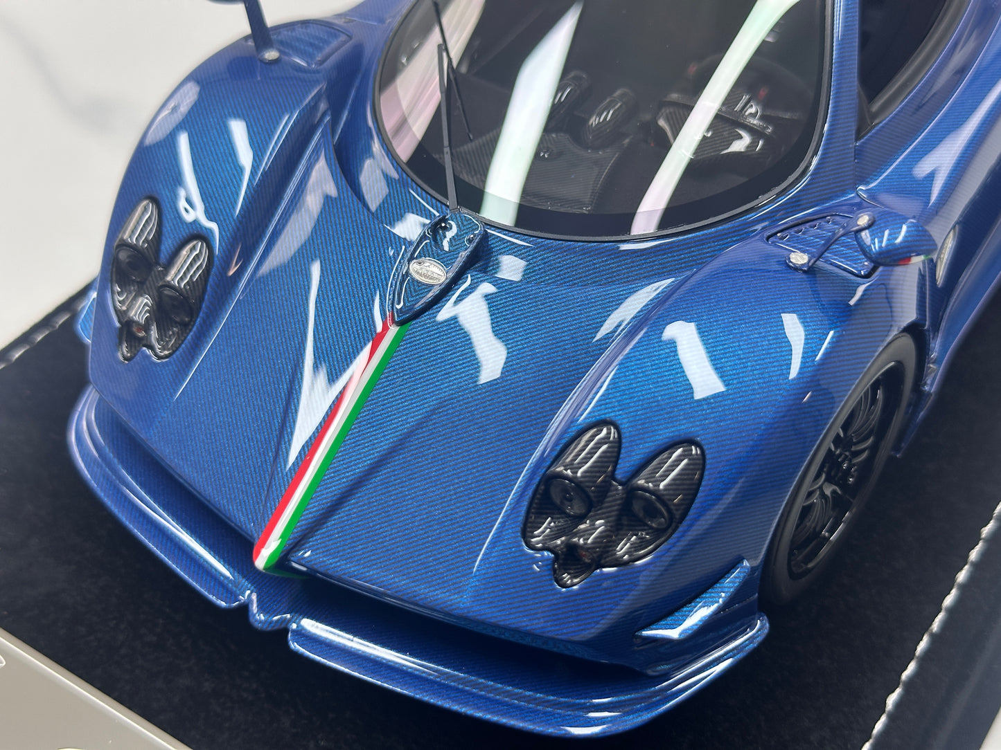 HH Model 1/18 Pagani Zonda Cinque Roadster Blue Full Carbon