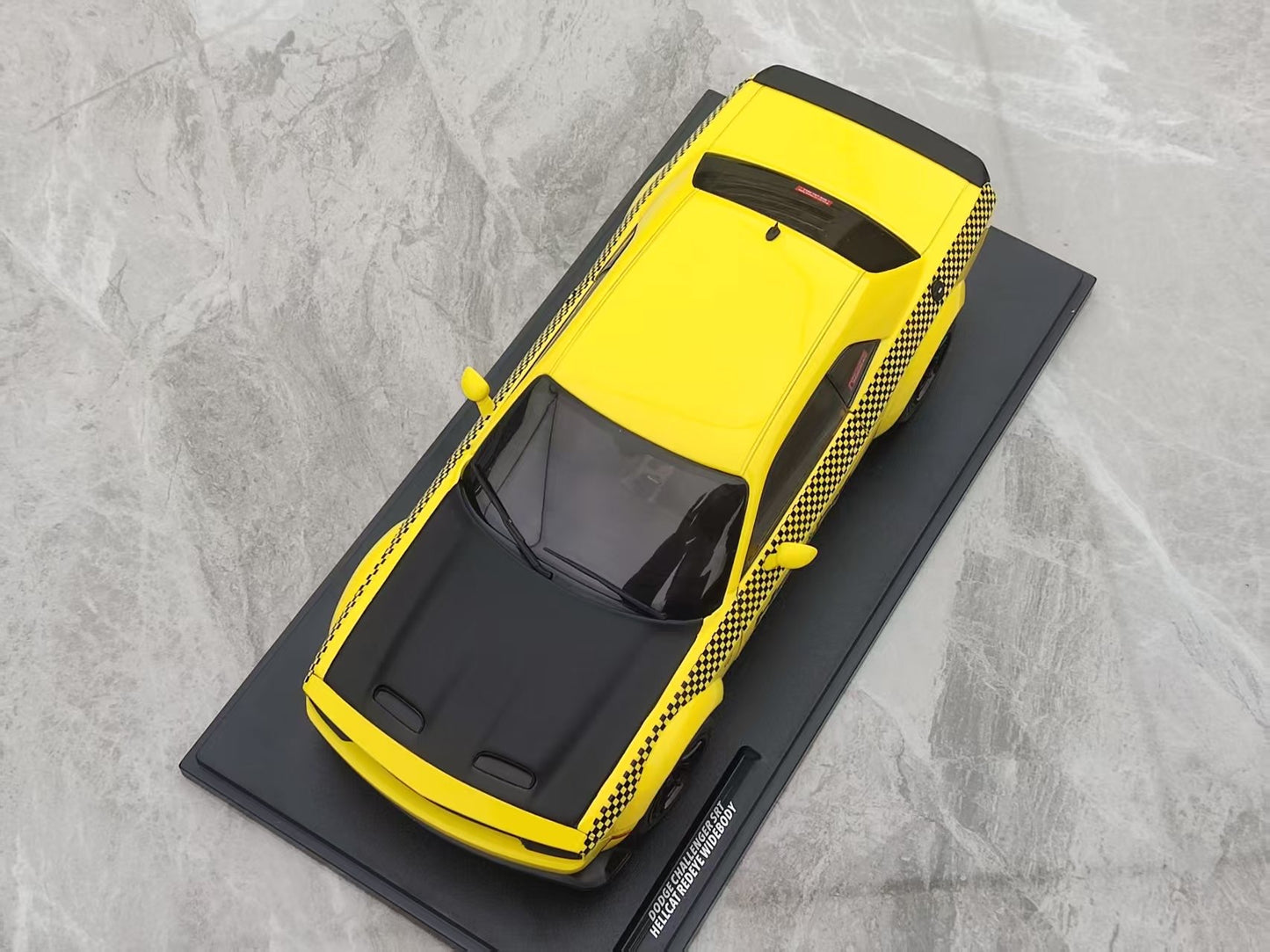 Solido 1/18 Dodge Challenger SRT Hellcat Redeye Widebody NYC Hellcab Yellow S1805716
