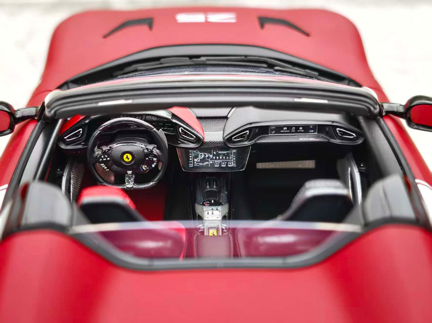 MR 1/18 Ferrari 12 Cilindri Convertible FE044SE5
