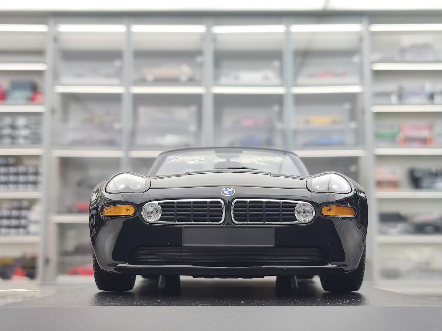 MINICHAMPS 1/18 BMW Z8 ROADSTER -2000 Black 155024231