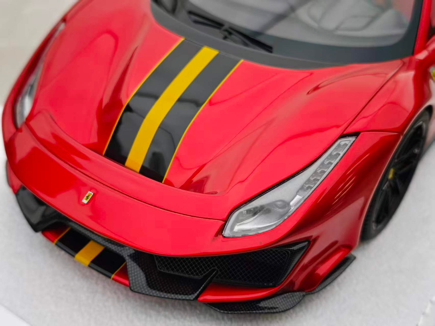 BBA MDOEL 1/18 Ferrari 488PISTA Metallic Red BBA056